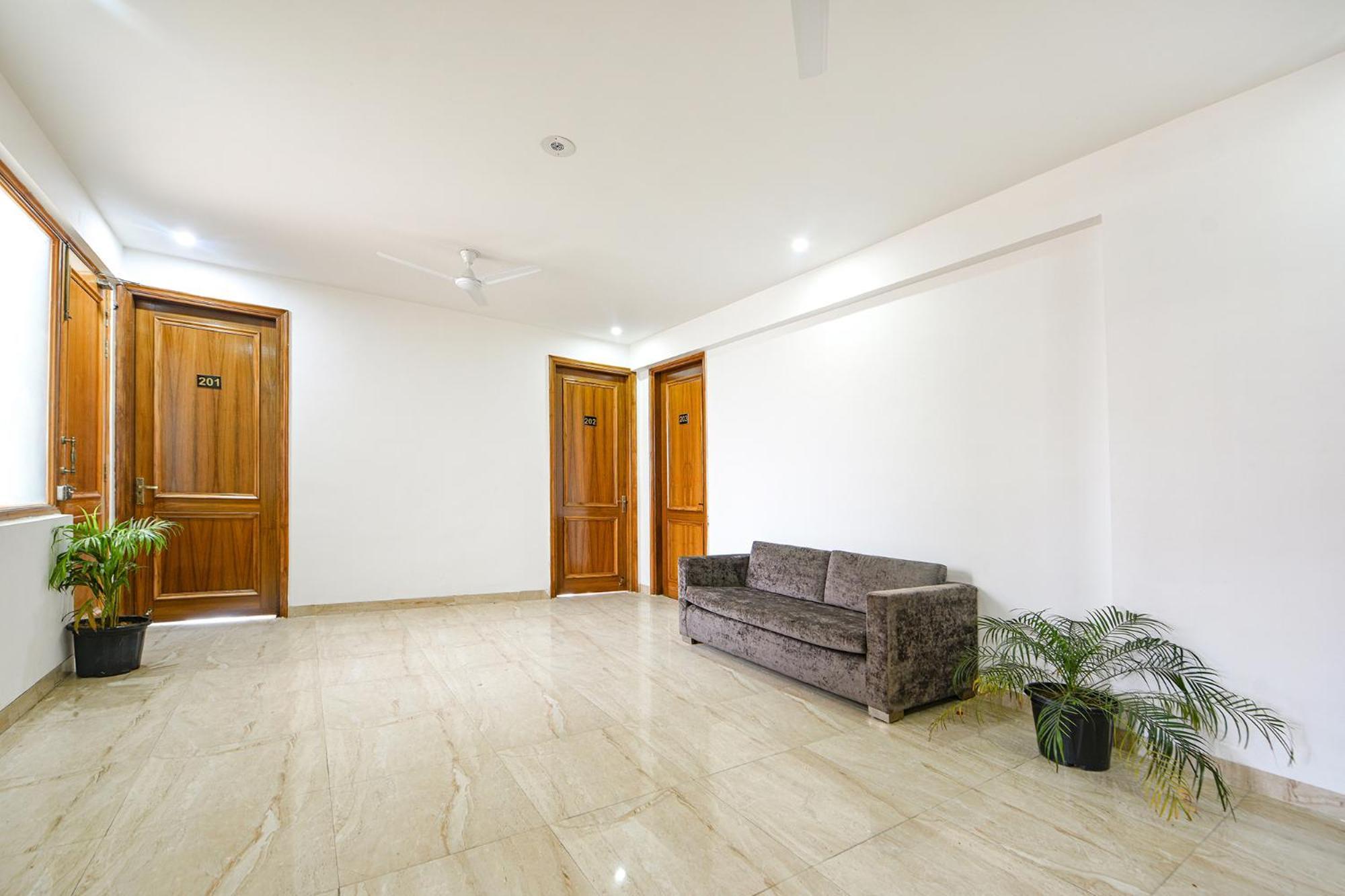 Fabhotel Ar Suites Гургаон Экстерьер фото