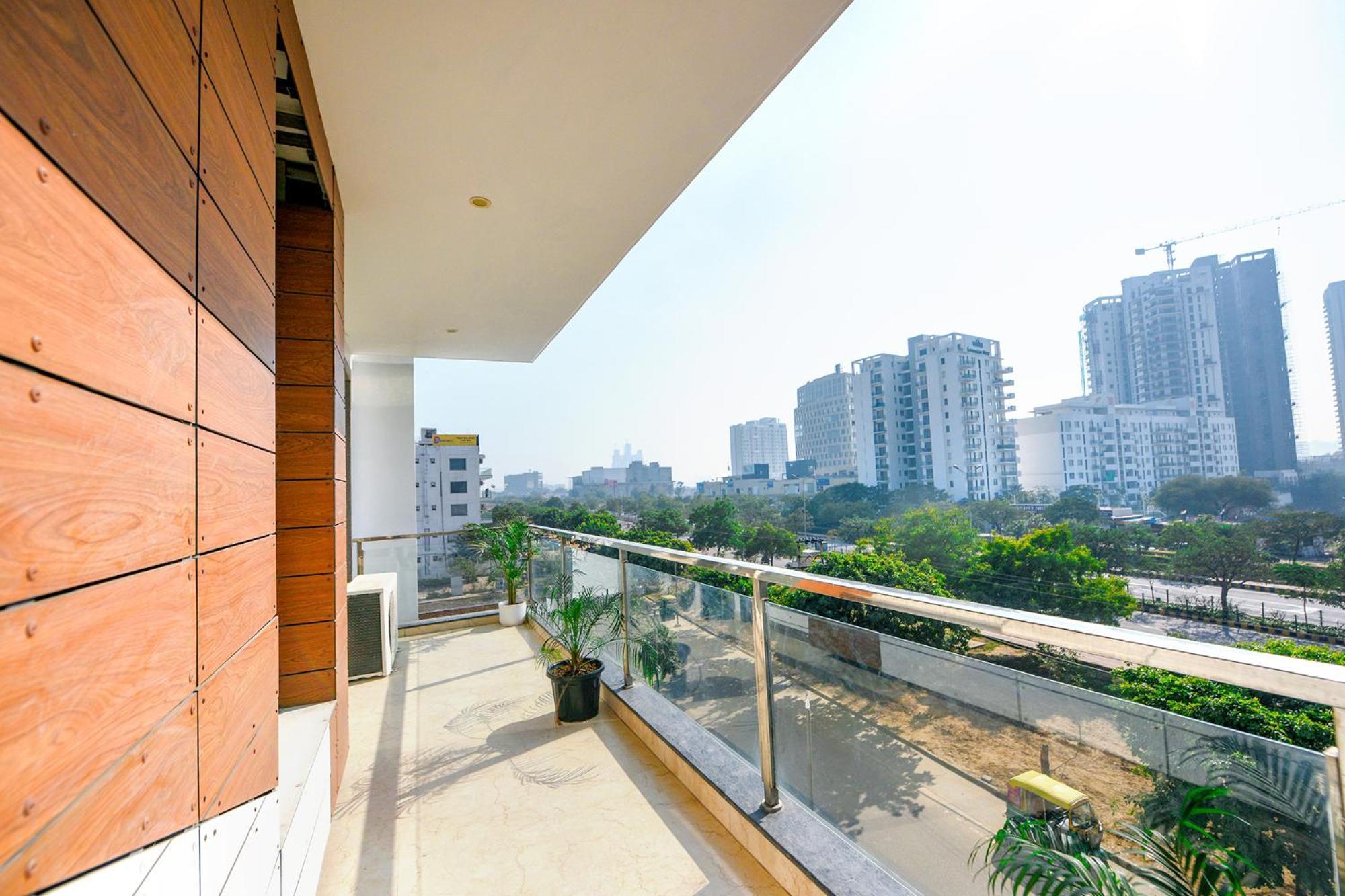 Fabhotel Ar Suites Гургаон Экстерьер фото